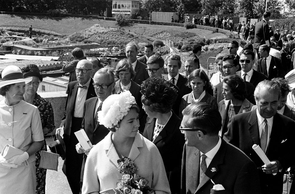 Prinses Christina van Zweden een tentoonstelling geopend in Madurodam, overzicht, Bestanddeelnr 916-5450