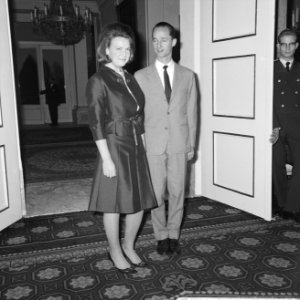 Prinses Irene en Prins Hugo Carlos de Bourbon Parma in het Paleis op Soestdijk, , Bestanddeelnr 916-0336