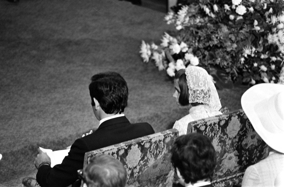 Prinses Christina en Jorge Guillermo tijdens de plechtigheid, Bestanddeelnr 928-0227