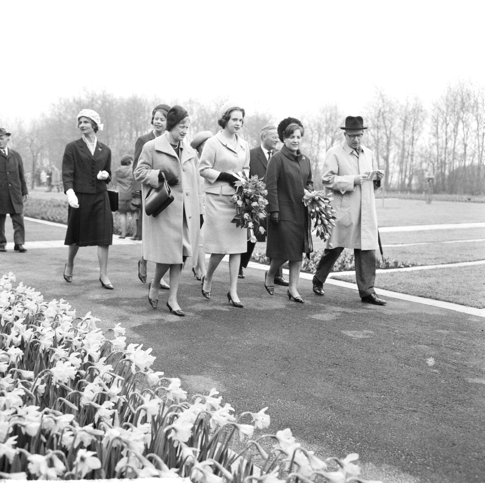 Prinses Benedikte en Prinses Margriet bezoek gebracht aan Keukenhof te Lisse, ti, Bestanddeelnr 917-6277