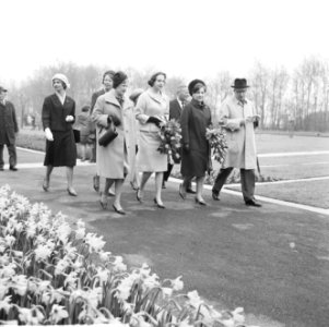 Prinses Benedikte en Prinses Margriet bezoek gebracht aan Keukenhof te Lisse, ti, Bestanddeelnr 917-6277