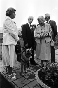 Prinses Juliana opent nieuwe geleidehondenschool in Amstelveen Prinses Juliana , Bestanddeelnr 933-3467