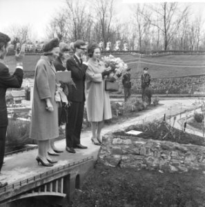 Prinses Benedikte van Denemarken opende Madurodam, naast haar Prinses Beatrix, Bestanddeelnr 917-6239