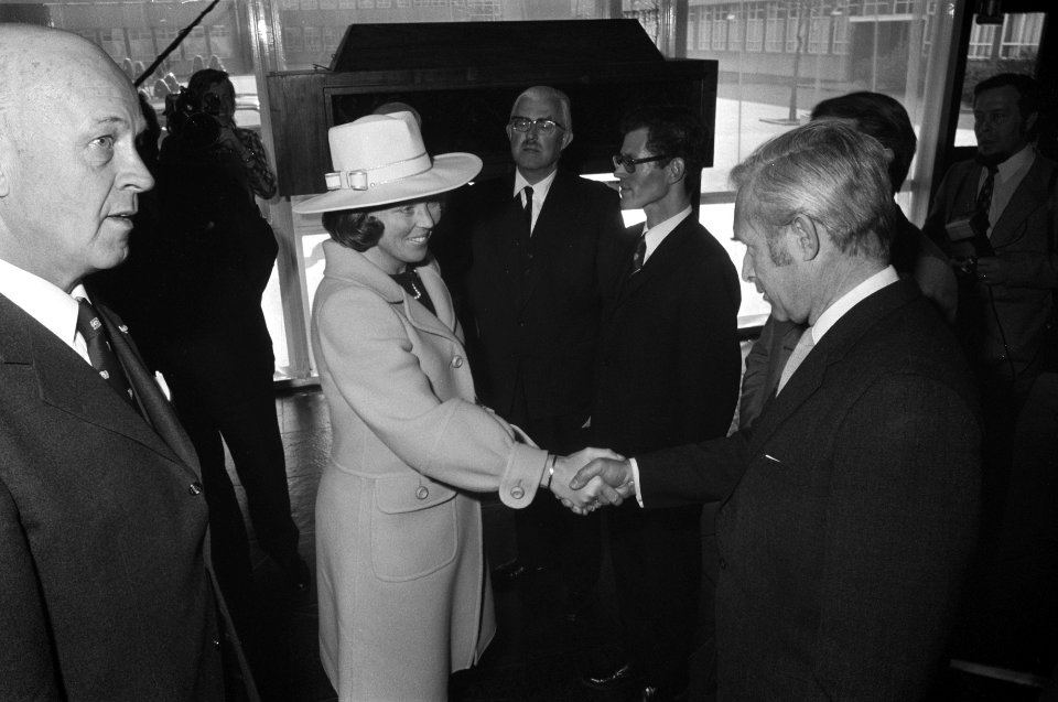 Prinses Beatrix opent Nederlands Historisch Scheepsvaartmuseum in s-lands Zeemag, Bestanddeelnr 926-3449