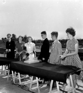 Prinses Beatrix opent Madurodam, Bestanddeelnr 905-1985