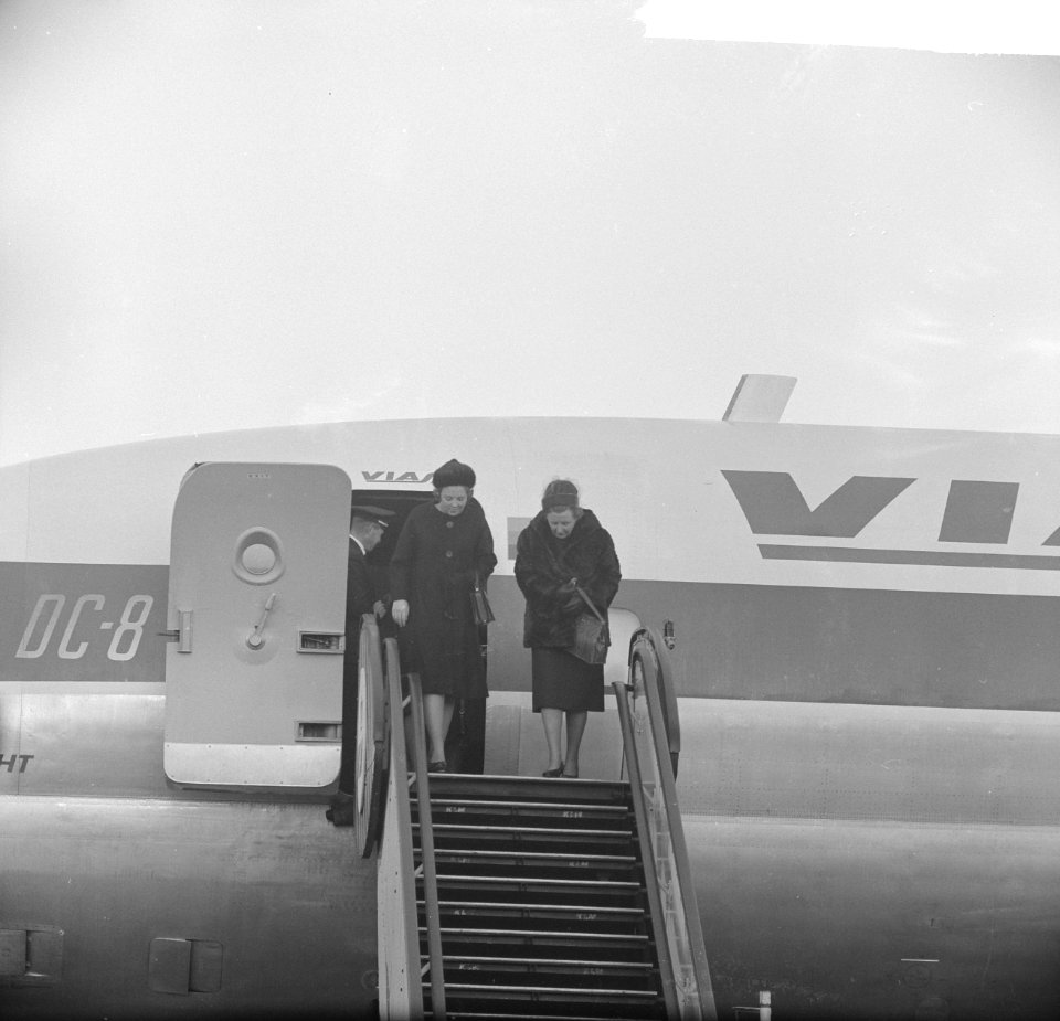 Prinses Beatrix terug in Nederland, Bestanddeelnr 914-5682