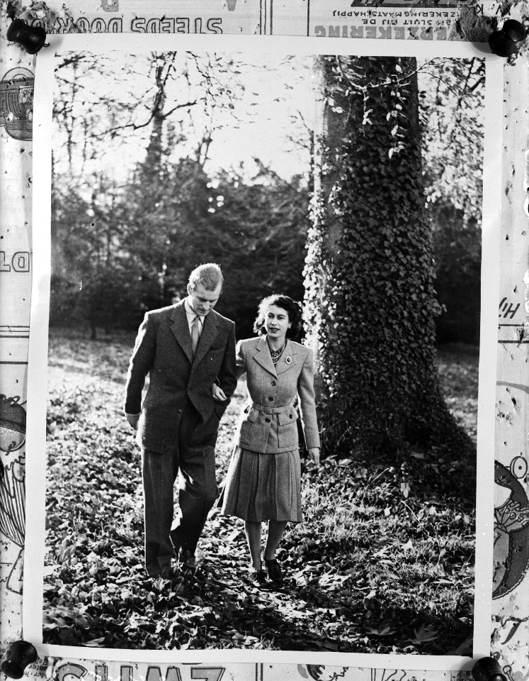 Prinses Elizabeth op buitenverblijf, samen met prins Philip, Bestanddeelnr 902-4751