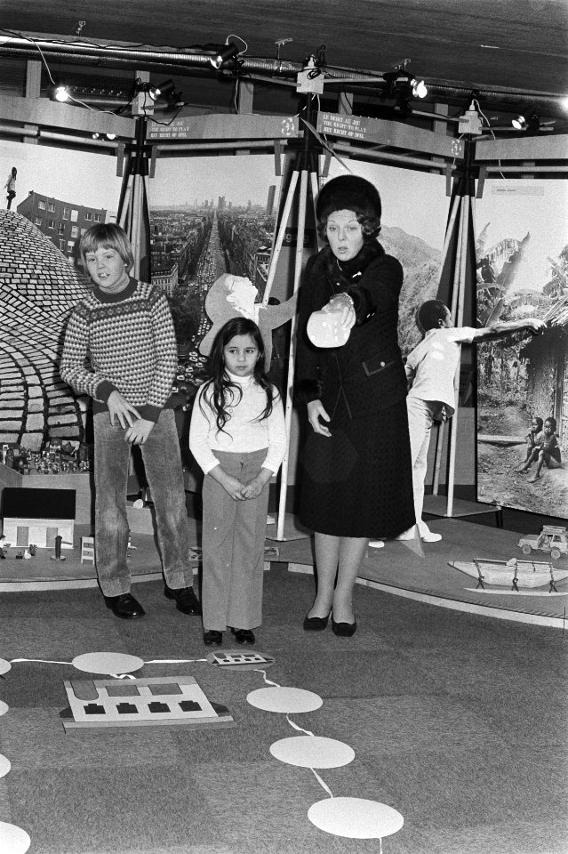 Prinses Beatrix opent tentoonstelling Spel en Speelgoed uit de Gehele Wereld i, Bestanddeelnr 930-1040