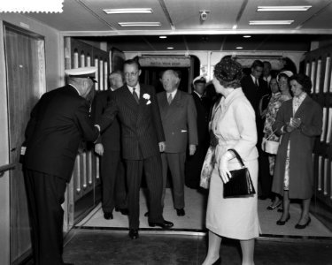 Prinses Beatrix vertrekt per Rotterdam naar Amerika, Bestanddeelnr 910-6424