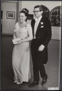 Prinses Margriet en Pieter van Vollenhoven tijdens het diner, hen aangeboden doo, Bestanddeelnr 021-0550