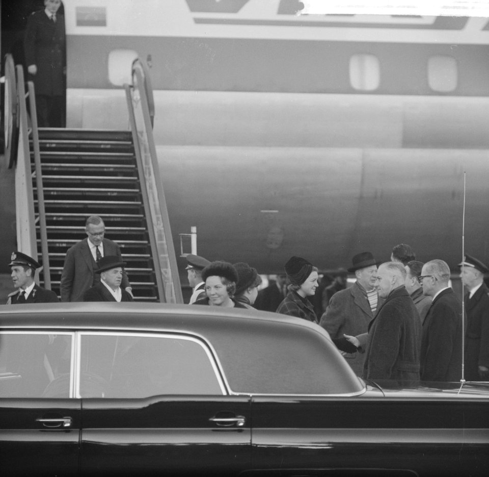 Prinses Beatrix terug in Nederland, Bestanddeelnr 914-5684
