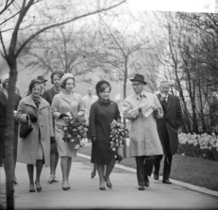 Prinses Benedikte en Prinses Margriet bezoek gebracht aan Keukenhof te Lisse, ti, Bestanddeelnr 917-6278