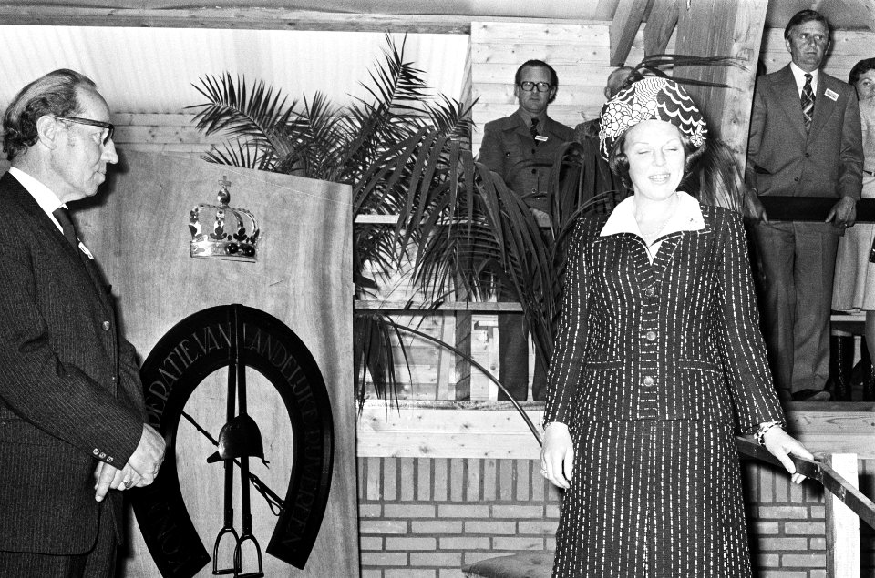 Prinses Beatrix tijdens de opening, Bestanddeelnr 927-9447
