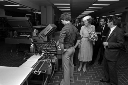 Prinses Beatrix tijdens de rondgang, Bestanddeelnr 930-4234