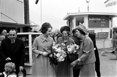 Prinses Benedikte en Prinses Beatrix op Madurodam, Bestanddeelnr 917-6272