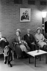 Prinses Beatrix opent streekziekenhuis De Plantage . Tijdens opening, Bestanddeelnr 912-9709