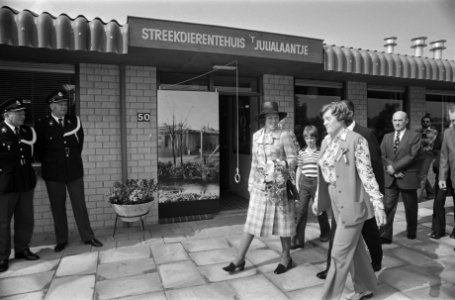 Prinses Beatrix opent streekdierentehuis t Juliaantje te Rijswijk, Bestanddeelnr 929-3182