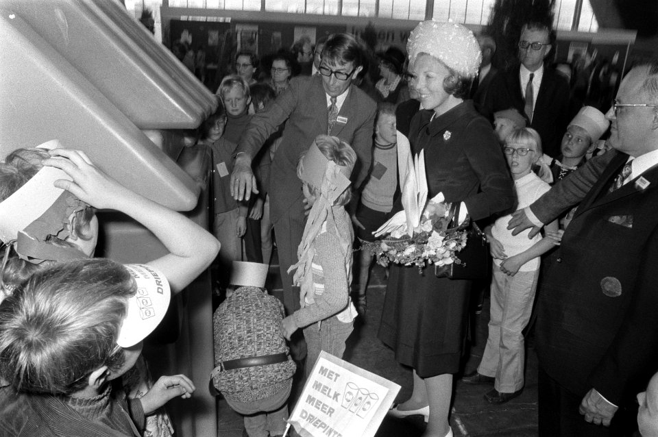 Prinses Beatrix woont 40-jarig bestaan van Nederlandse Speeltuin Organisatie bij, Bestanddeelnr 925-0016