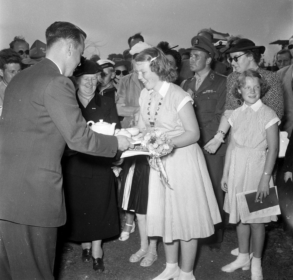 Prinses Beatrix opent Madurodam, Bestanddeelnr 905-1980