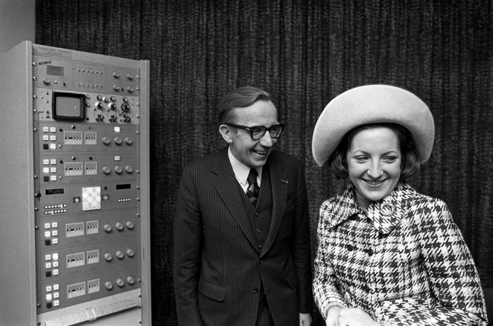 Prinses Margriet opent nieuw lab van Academisch Ziekenhuis in Amsterdam, Margrie, Bestanddeelnr 926-2645