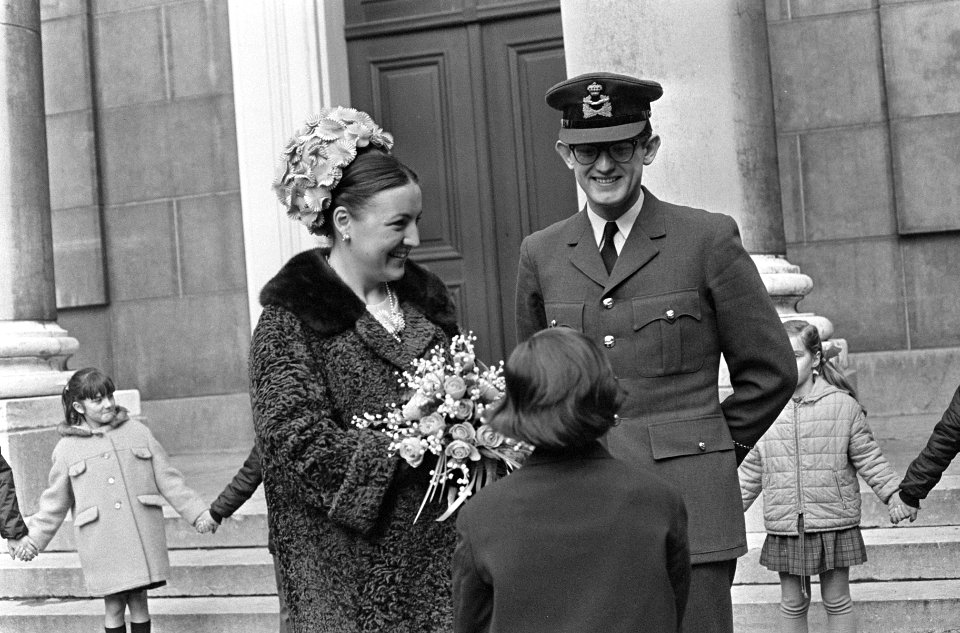 Prinses Margriet en Pieter van Vollenhoven in Schiedam voor en in Gemeente Museu, Bestanddeelnr 919-8992