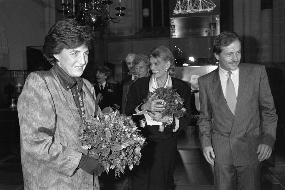 Prinses Margriet opent Griekenland en de zee met minister Melina Mercouri, Bestanddeelnr 934-1158