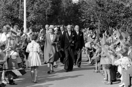 Prinses Beatrix opent streekziekenhuis De Plantage, Bestanddeelnr 912-9707