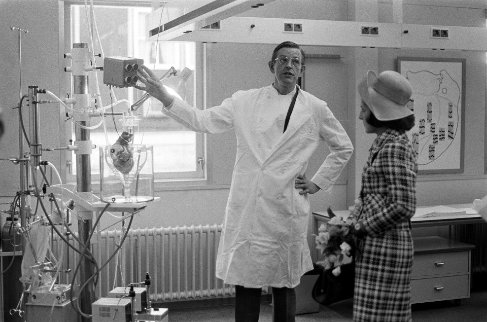 Prinses Margriet opent nieuw lab van Academisch Ziekenhuis in Amsterdam, Margrie, Bestanddeelnr 926-2649