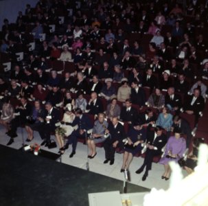 Prinses margriet en pieter van vollenhove in ondertrouw, Bestanddeelnr 254-7749