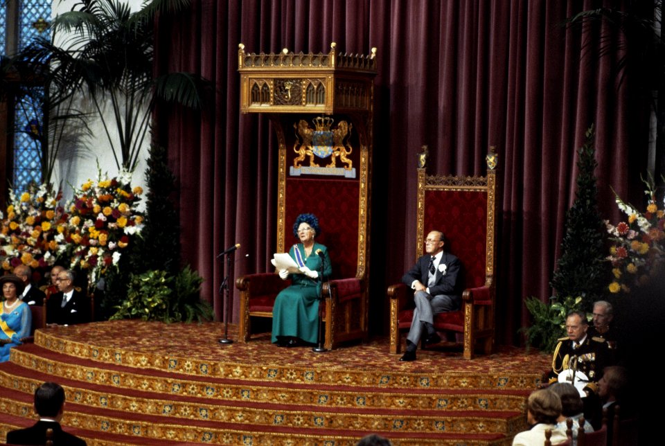 Prinsjesdag (opening Staten Generaal ) 1979 koningin Juliana tijdens lezen van , Bestanddeelnr 253-8125