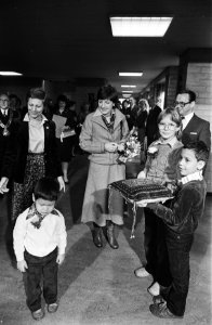 Prinses Margriet opent kinderdagverblijf De Kabouterberg Prinses Margriet op, Bestanddeelnr 929-9869
