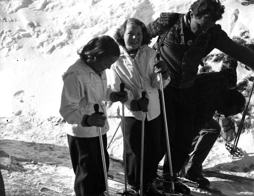Prinsesjes in Tirol (Sankt Anton), Bestanddeelnr 903-2273