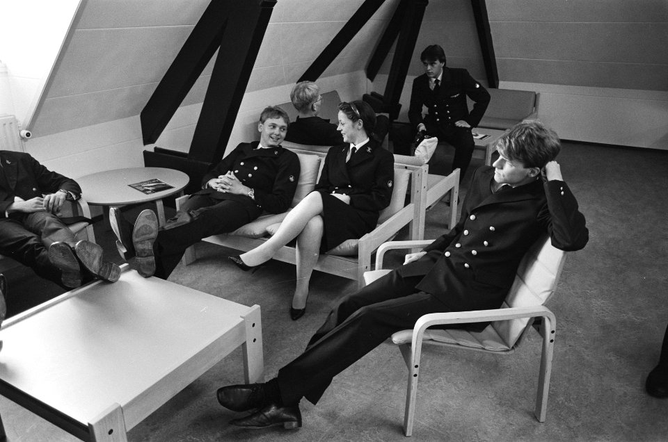 Prinses Margriet heropent internaat Kweekschool van de Scheepvaart studenten in, Bestanddeelnr 933-4627