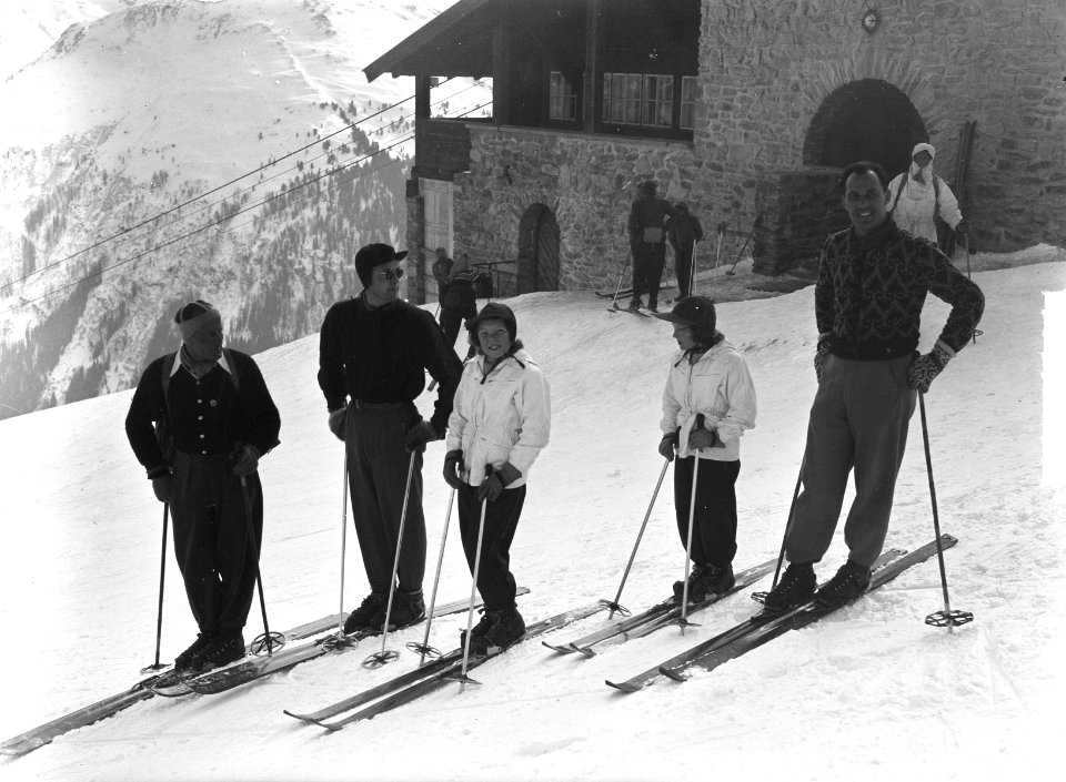 Prinsesjes en Prins Bernhard in Tirol, Bestanddeelnr 903-2306