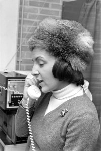 Prinses Margriet opent nieuw hoofdkantoor van Radio-Holland in Amsterdam, Bestanddeelnr 926-0209