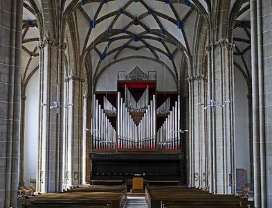 Domorgel gothic church room