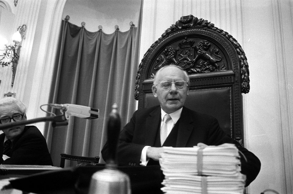 Prinsjesdag 1975 opening Staten-Generaal kamervoorzitter Vondeling met de Milj, Bestanddeelnr 928-1563