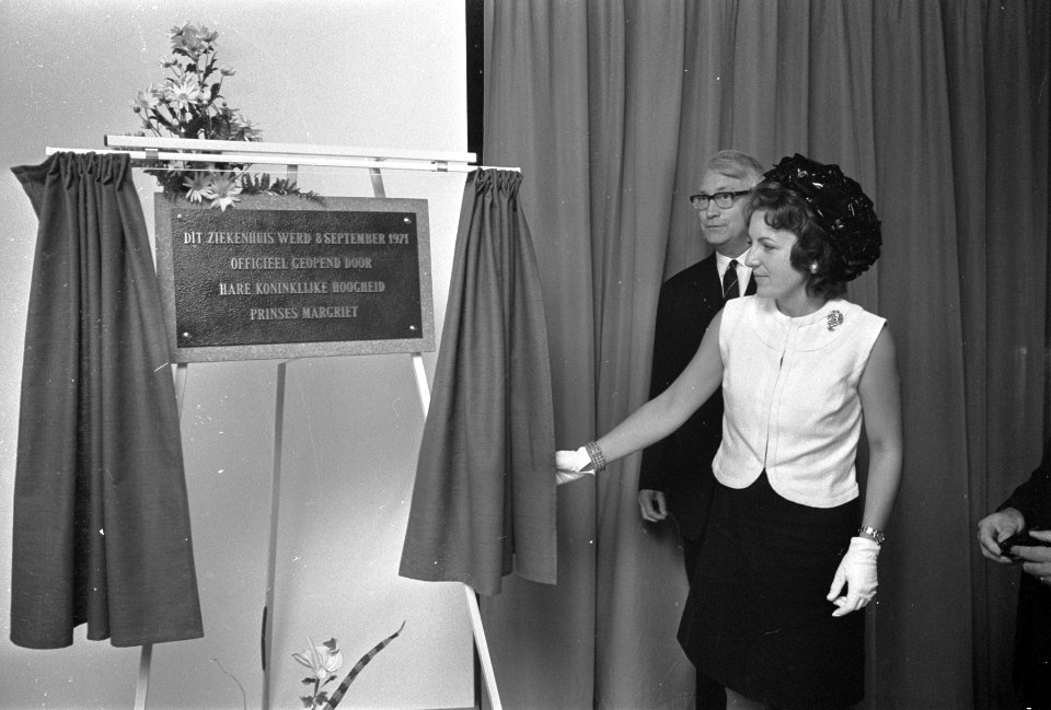 Prinses Margriet opent Juliana Ziekenhuis te Ede, Bestanddeelnr 924-9134
