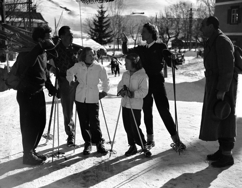 Prinsesjes in Tirol (Sankt Anton), Bestanddeelnr 903-2272