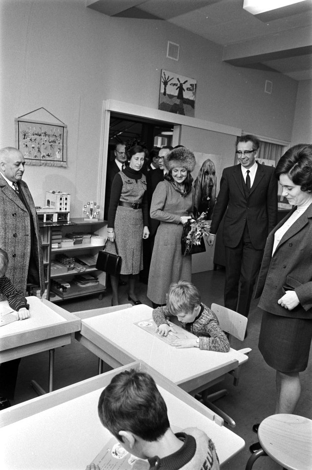 Prinses Margriet opent revalidatiecentrum Brabantpark Mytylschool in Breda, Bestanddeelnr 924-1984