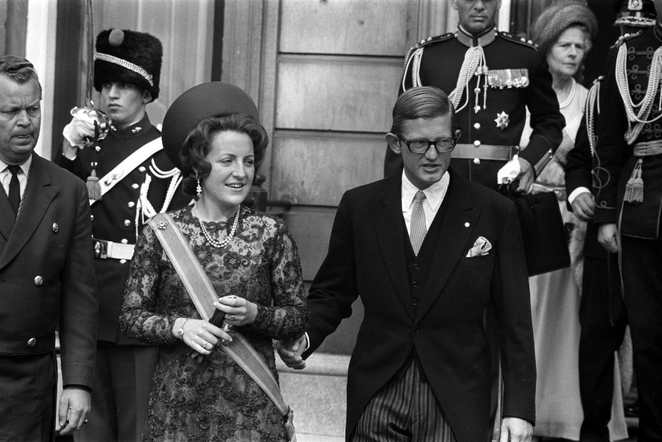 Prinsjesdag Koninklijke familie op balkon van Paleis Lange Voorhout , Den Haag , Bestanddeelnr 924-9568