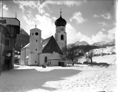 Prinsesjes en Prins Bernhard in Tirol, Bestanddeelnr 903-2304