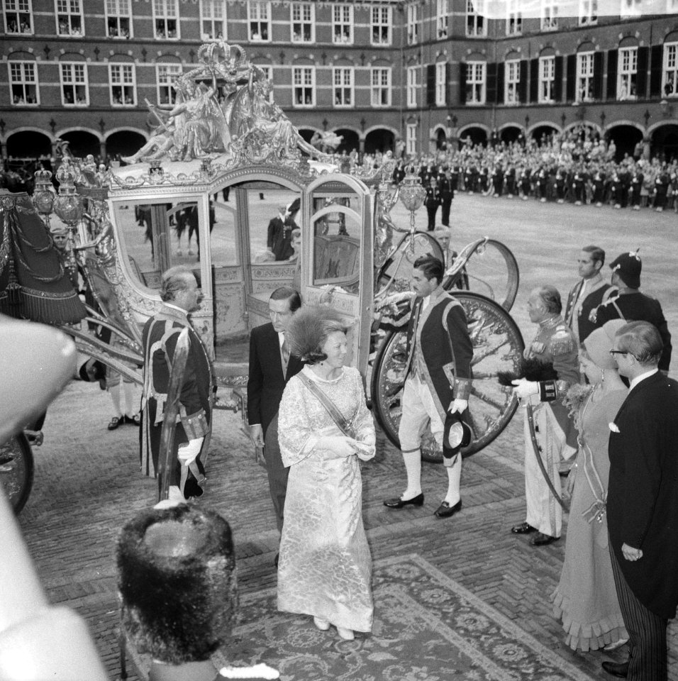 Prinsjesdag opening Staten-Generaal door koningin Juliana in Ridderzaal, Den Ha, Bestanddeelnr 923-8429