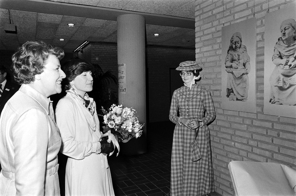 Prinses Margriet opent Academie de Laan in Den Haag Prinses Margriet tijdens r, Bestanddeelnr 929-5792