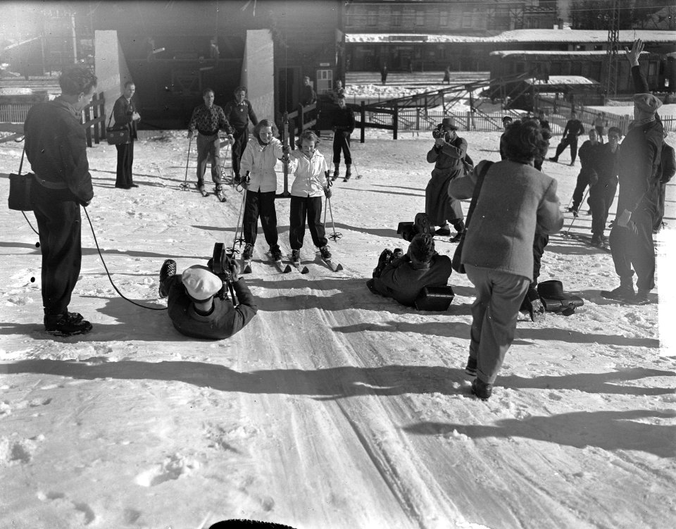 Prinsesjes in Tirol (Sankt Anton), Bestanddeelnr 903-2270