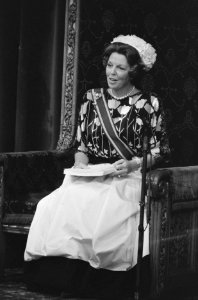 Prinsjesdag 1987, Den Haag Koningin Beatrix leest troonrede, Bestanddeelnr 934-0757