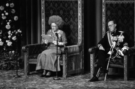 Prinsjesdag 1975 opening Staten-Generaal koningin Juliana leest troonrede, naa, Bestanddeelnr 928-1556