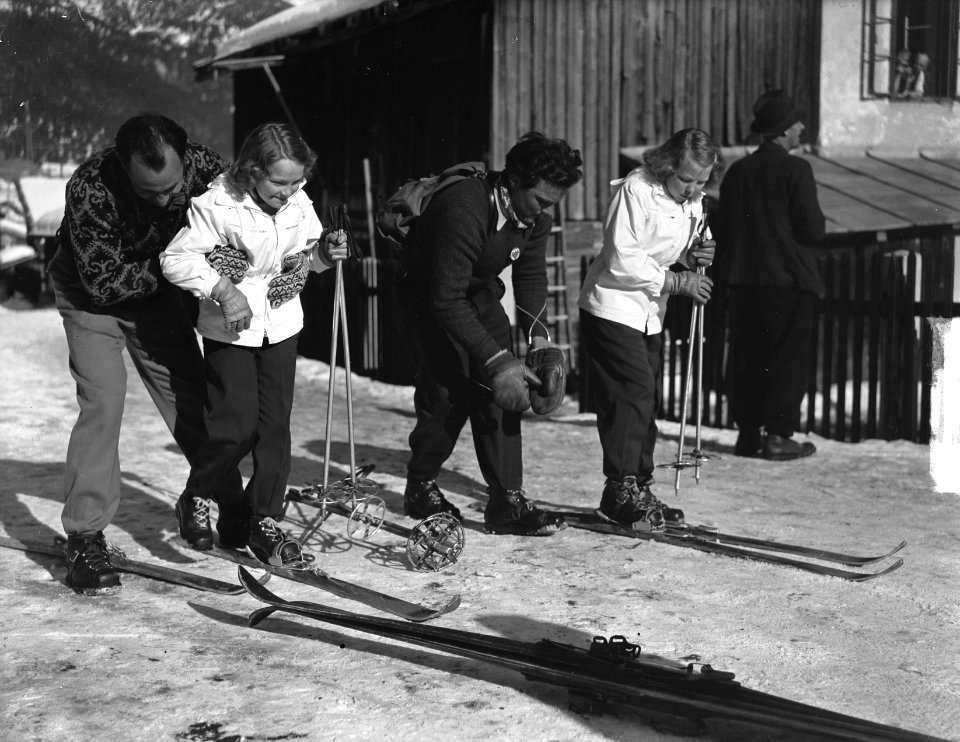 Prinsesjes in Tirol (Sankt Anton), Bestanddeelnr 903-2268