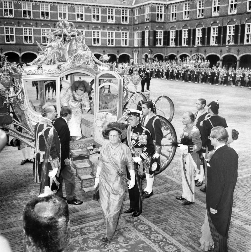 Prinsjesdag opening Staten-Generaal door koningin Juliana in Ridderzaal, Den Ha, Bestanddeelnr 923-8428