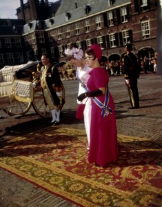 Prinsjesdag, Christina, prinses, Margriet, prinses, Bestanddeelnr 254-7700